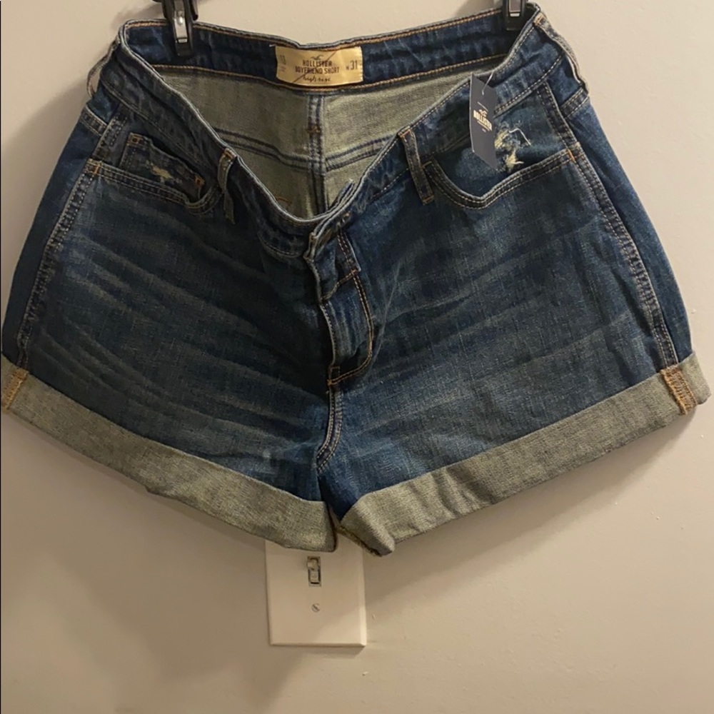 Boyfriend short